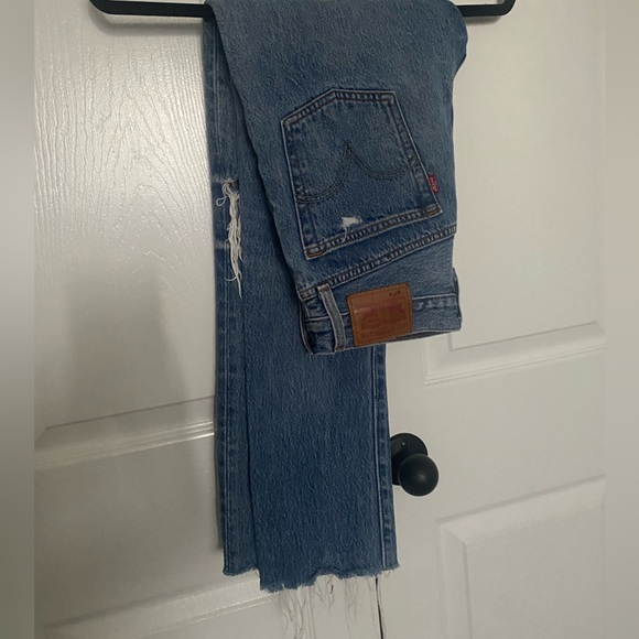 Levi’s Jeans - Picture 2 of 2
